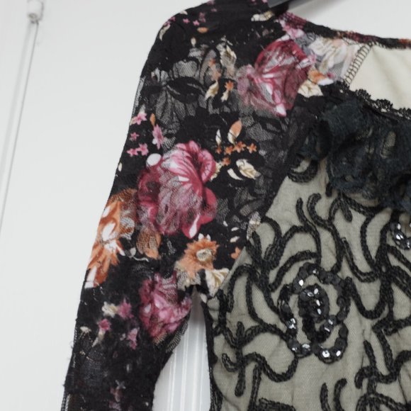 COPY - Flaunt Your Feminine Style w Sweetheart Neck Floral Lace Top in Size S w… - Picture 5 of 9